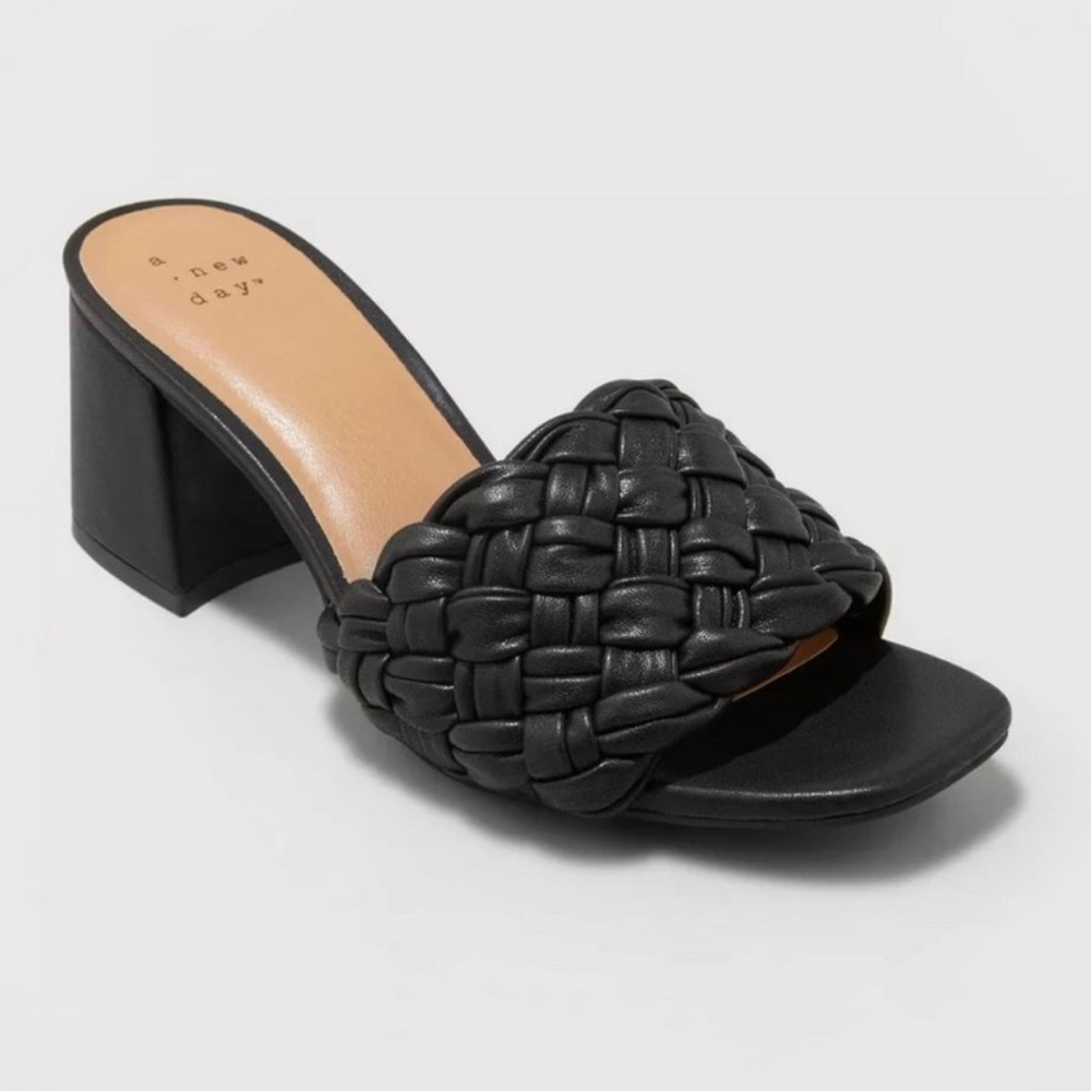 Women’s “A New Day” black slide